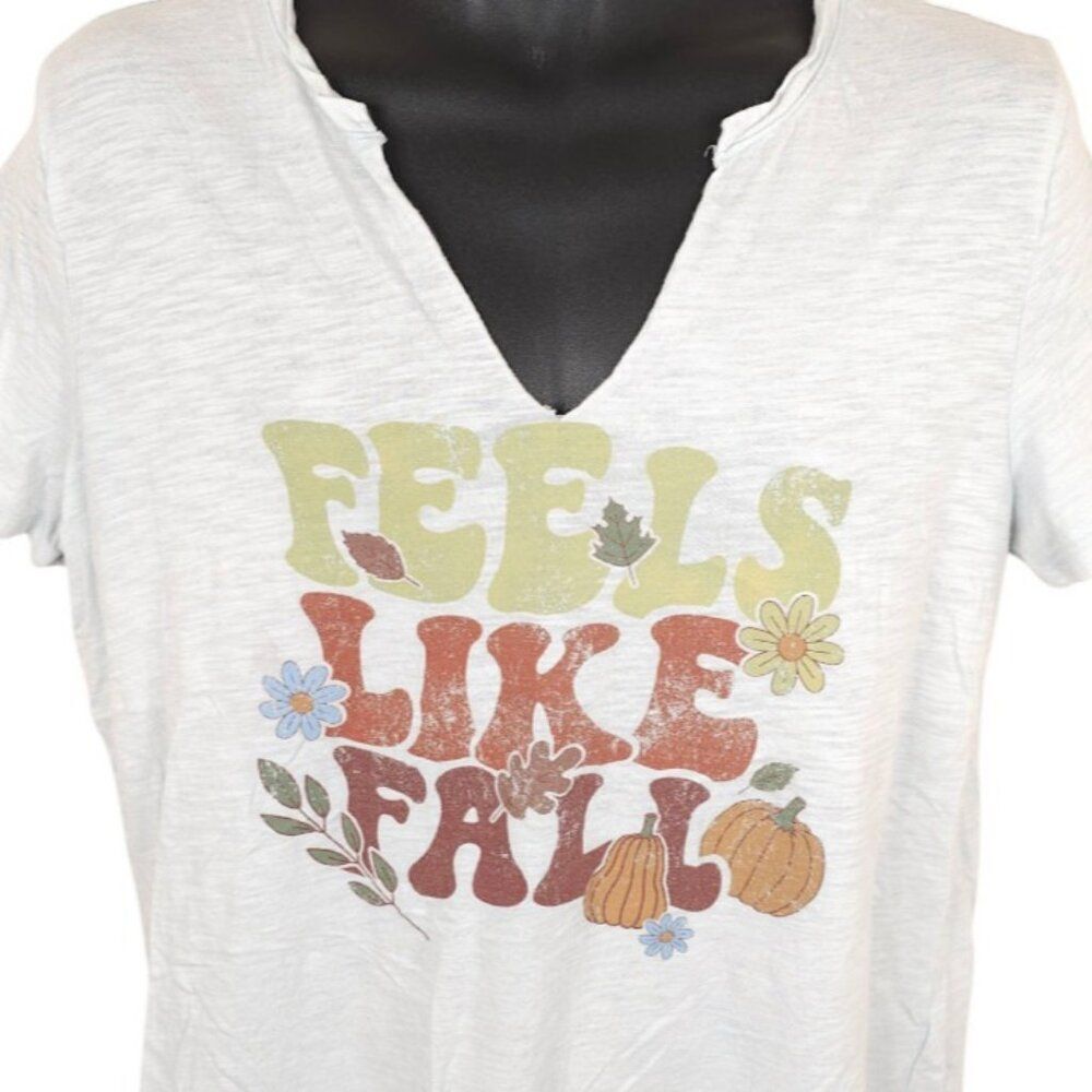 Feels Like Fall T Shirt Womens Size Large Light Blue Autumn Pumpkins Flowers